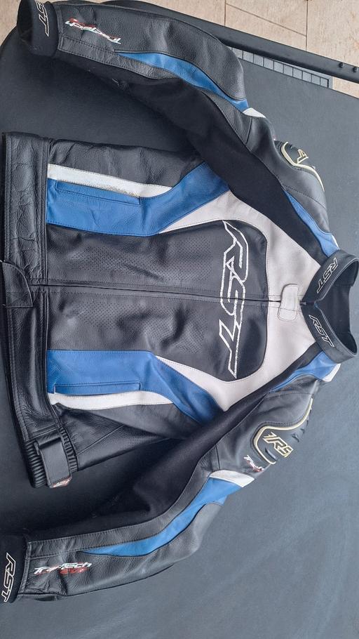 Vehicles Staffordshire Newcastle-under-Lyme - Photos for Rst tractech evo 2 leather jacket