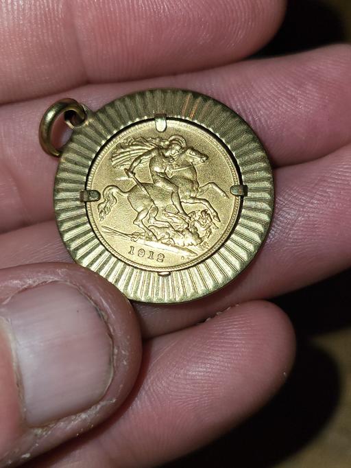 Buy & Sell Norfolk Breckland - Photos for half sovereign pendant