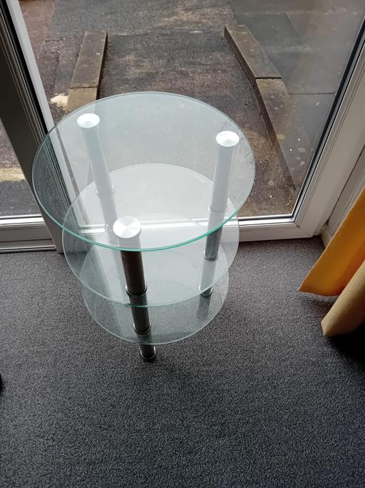 Buy & Sell West Yorkshire Bradford - Photos for Glass Table