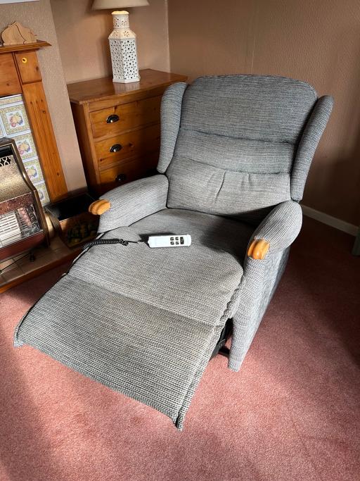 Buy & Sell Peterborough Eye - Peterborough - Photos for Reclining electric chair