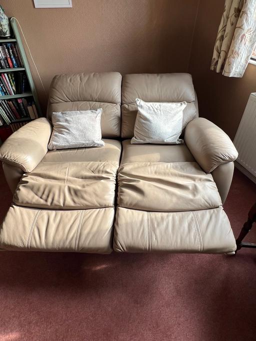 Buy & Sell Peterborough Eye - Peterborough - Photos for Beige electric 2 seater reclining sofa