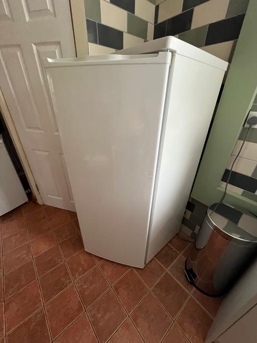 Buy & Sell Peterborough Eye - Peterborough - Photos for Curry’s essentials tall freestanding fridge