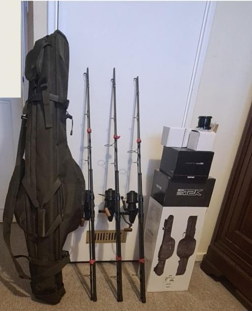 Buy & Sell South West London Streatham - South West London - Photos for Carp fishing rod with reels and sleeve