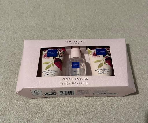 Buy & Sell East London Havering - Photos for Ted Baker floral fancies gift set