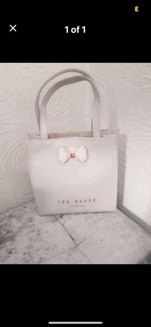 Buy & Sell Lincolnshire North East Lincolnshire - Photos for Ted baker bag