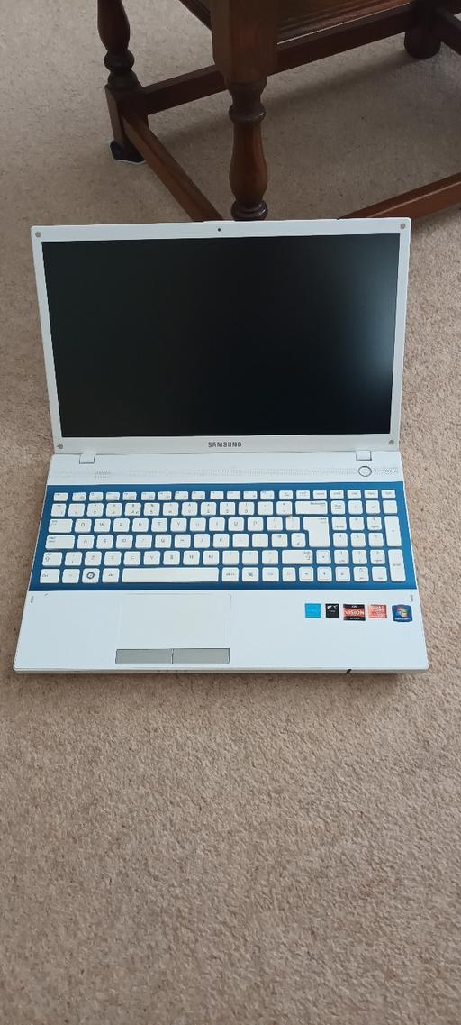 Buy & Sell Hertfordshire North Hertfordshire - Photos for Samsung NP305V5A AMD A6 Laptop