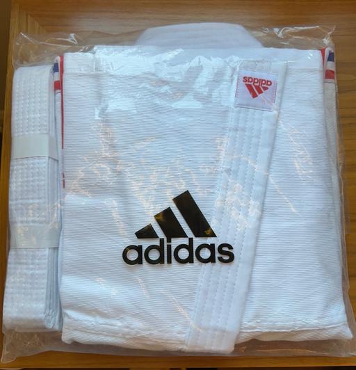 Buy & Sell Surrey Elmbridge - Photos for Adidas J250 kids Judo Gi 9oz suit 130cm +belt