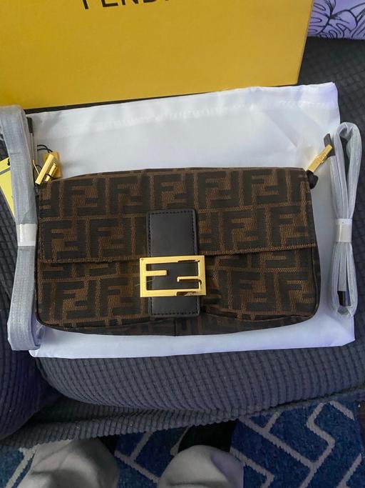 Buy & Sell Mid and East Antrim Larne - Mid and East Antrim - Photos for Fendi bag new in box