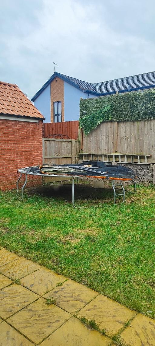 Buy & Sell Nottinghamshire Broxtowe - Photos for Trampoline 12 feet