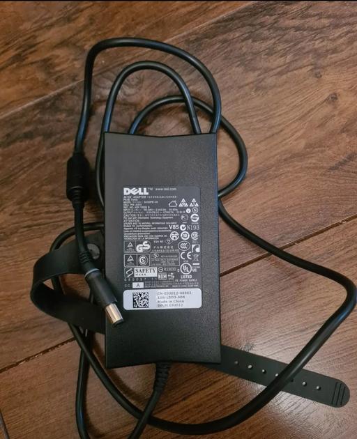 Buy & Sell East London Blackwall - East London - Photos for Dell DA130PE1-00 AC/DC Charger Adaptor