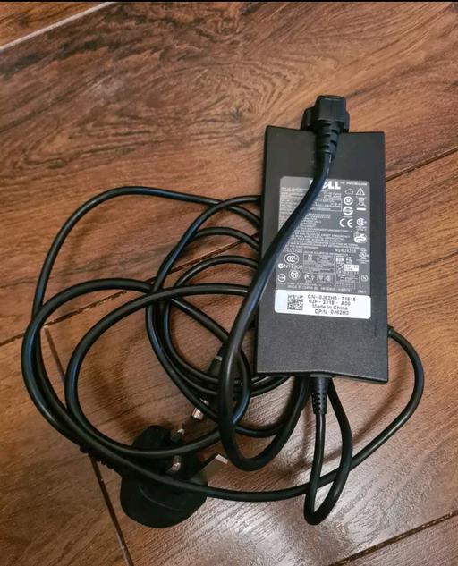 Buy & Sell East London East India - East London - Photos for Dell LA90PE1-01 Power adapter charger