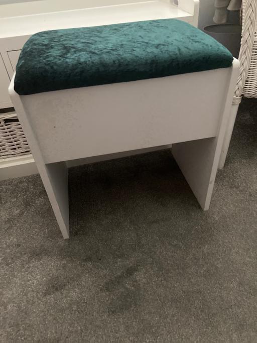 Buy & Sell West Midlands Sandwell - Photos for FREE Dressing table stool to collect asap !