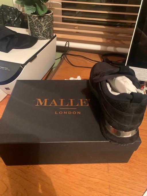 Buy & Sell Essex Epping Forest - Photos for Mallet trainers