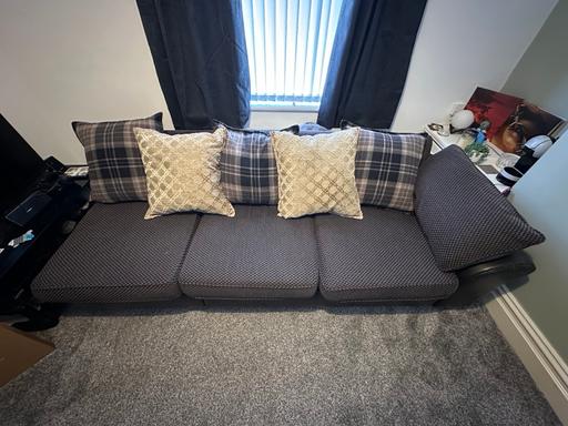 Buy & Sell Tyne and Wear Sunderland - Photos for FREE. DFS 3 /4 seater Sofa