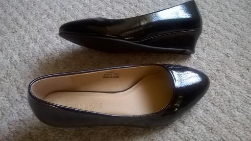 Buy & Sell Lancashire Ribble Valley - Photos for JD WILLIAMS BLACK PATENT WEDGE HEEL EEE WIDTH