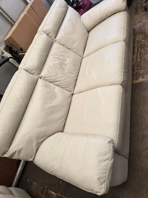 Buy & Sell Essex Thurrock - Essex - Photos for 3 seater sofa 2 arm chairs and foot rest.