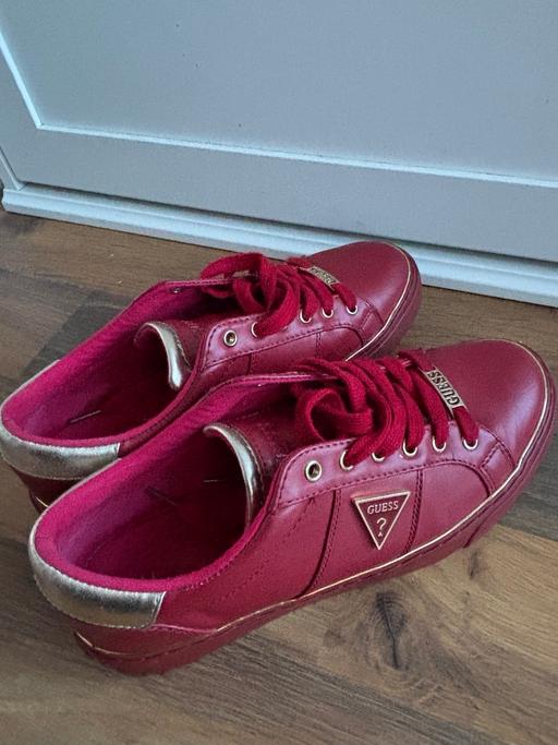 Buy & Sell South East London Old Kent Road - South East London - Photos for Guess red trainers