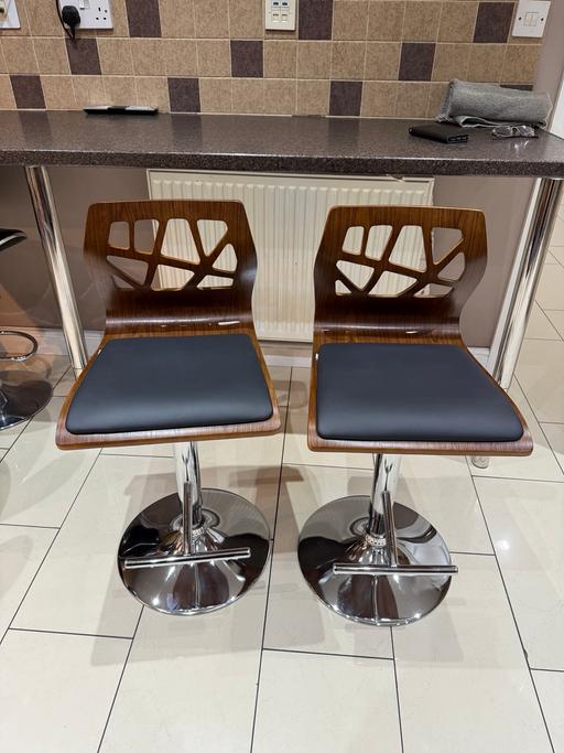 Buy & Sell West Midlands Sandwell - Photos for Beliani Kitchen/ Bar Stool Swivel