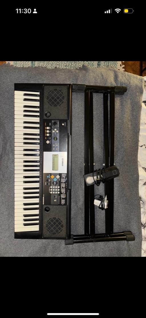 Buy & Sell North West London Park Royal - North West London - Photos for Yamaha Keyboard with Pedal, Stand EU plug