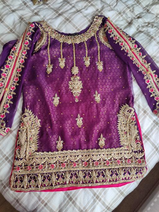 Buy & Sell South West London Kingston upon Thames - Photos for choli and dupatta