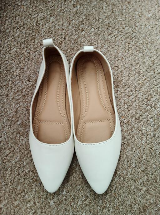 Buy & Sell Merseyside Saint Helens - Photos for A Decent white pair of wedding shoes