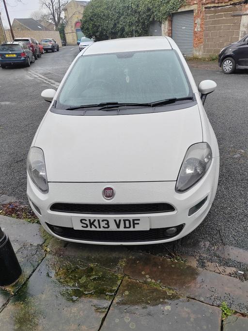 Vehicles West Yorkshire Bradford - Photos for White 1.2 Petrol Fiat Punto Easy 2013