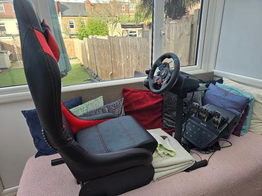 Buy & Sell North London Bowes Park - North London - Photos for PS5 steering wheel, gear stick and chair