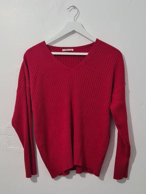 Buy & Sell Central London Pimlico - Central London - Photos for Red ladies vneck Jumper size 20