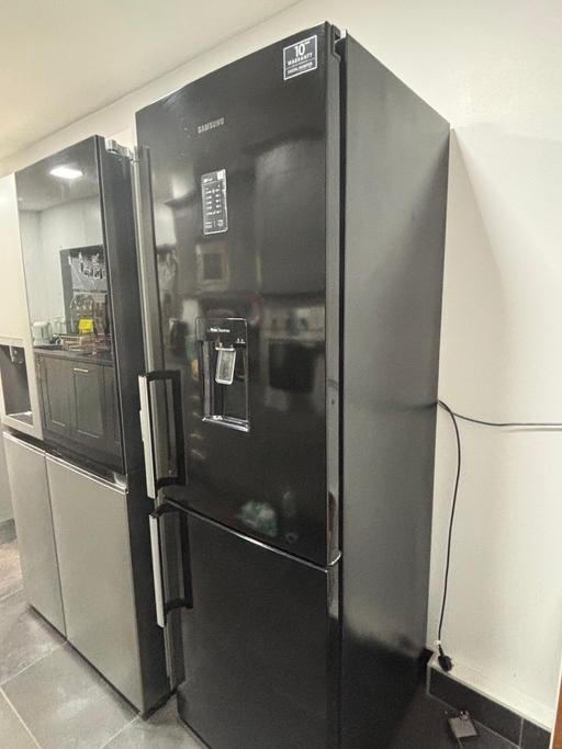 Buy & Sell West Midlands Birmingham - Photos for Samsung fridge freezer with water dispenser