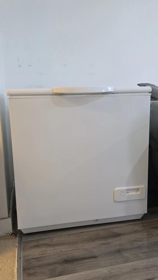 Buy & Sell East London South Hackney - East London - Photos for zanussi white freestanding chest freezer 210L