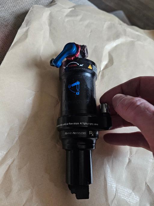 Buy & Sell Cheshire West and Chester Great Sutton - Cheshire West and Chester - Photos for rockshox rear shock