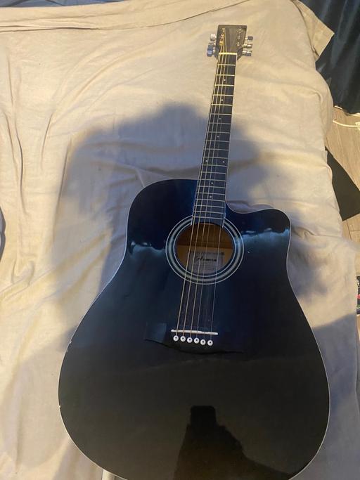 Buy & Sell South West London Merton - Photos for Acoustic guitar axman