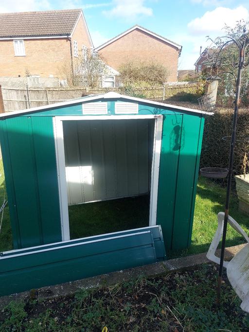 Buy & Sell Bedfordshire Central Bedfordshire - Photos for metal shed