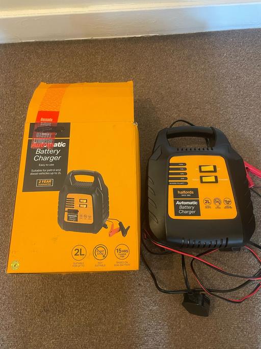 Vehicles West Midlands Birmingham - Photos for Halfords automatic battery charger