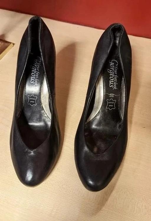 Buy & Sell Greater Manchester Bolton - Photos for Black leather stilettos