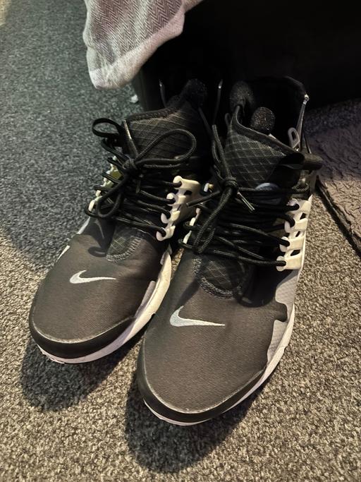 Buy & Sell Lincolnshire South Kesteven - Photos for Nike air presto mid utility men’s trainers