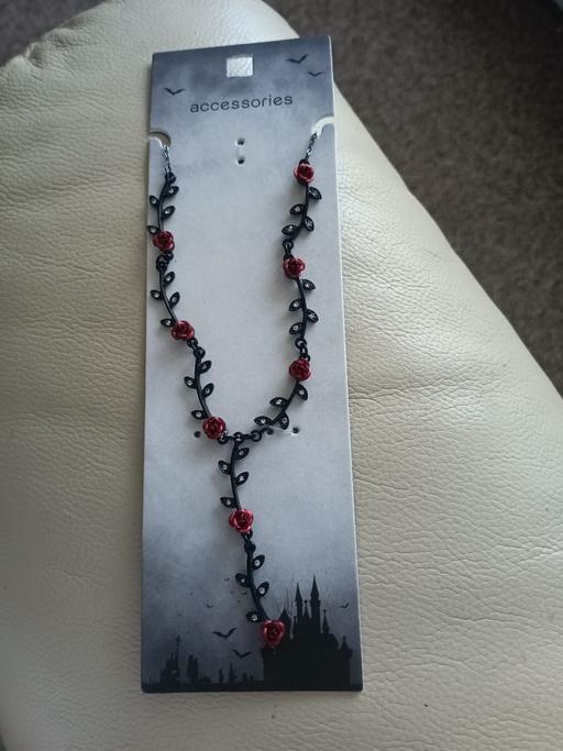 Buy & Sell West Midlands Coventry - Photos for Rose Design Necklace