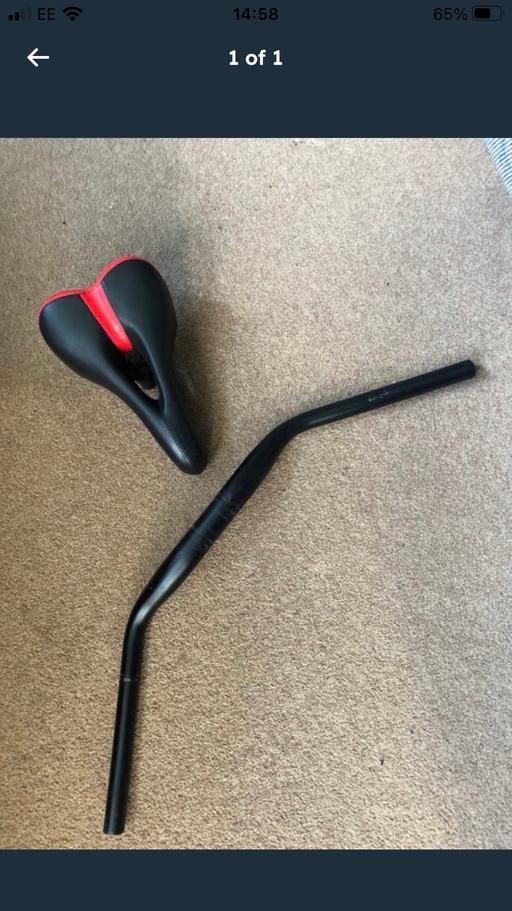 Buy & Sell South West London Chelsea - South West London - Photos for BICYCLE SADDLE AND HANDLEBARS