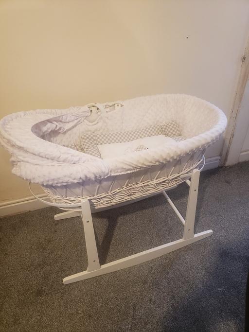 Buy & Sell Wrexham - Wales Moss - Wrexham - Photos for moses basket and stand