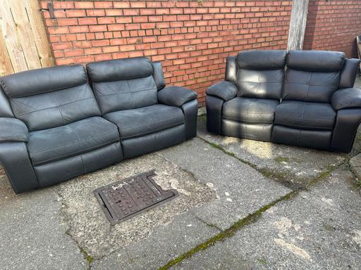 Buy & Sell Greater Manchester Manchester - Photos for Recliner half leather suede 2&3 sofa set