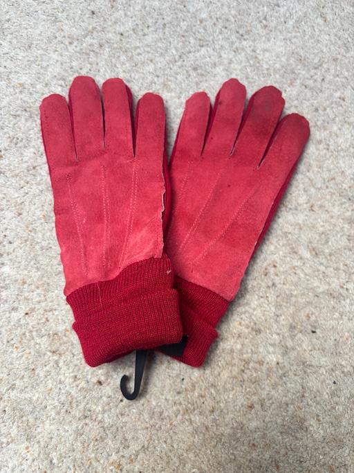 Buy & Sell South West London Southfields - South West London - Photos for Red woman leather gloves