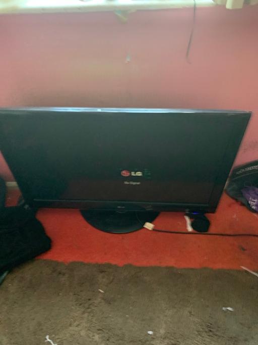 Buy & Sell West Midlands Wolverhampton - Photos for 42 inch tv