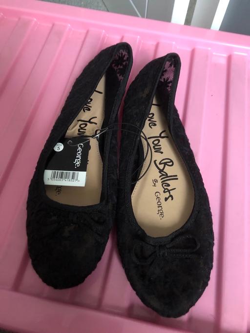 Buy & Sell Warwickshire Nuneaton and Bedworth - Photos for Ballerina Lacy/crochet type shoes