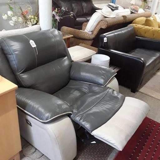 Buy & Sell Greater Manchester Tameside - Photos for Grey leather ELECTRIC reclining armchair