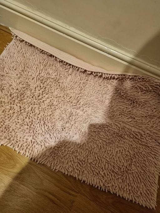 Buy & Sell Worcestershire Redditch - Photos for pink bath mat