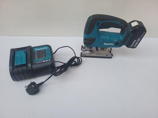 Buy & Sell West Midlands Sandwell - Photos for Makita DJV180 18v Jigsaw LXT 1x6.0ah battery