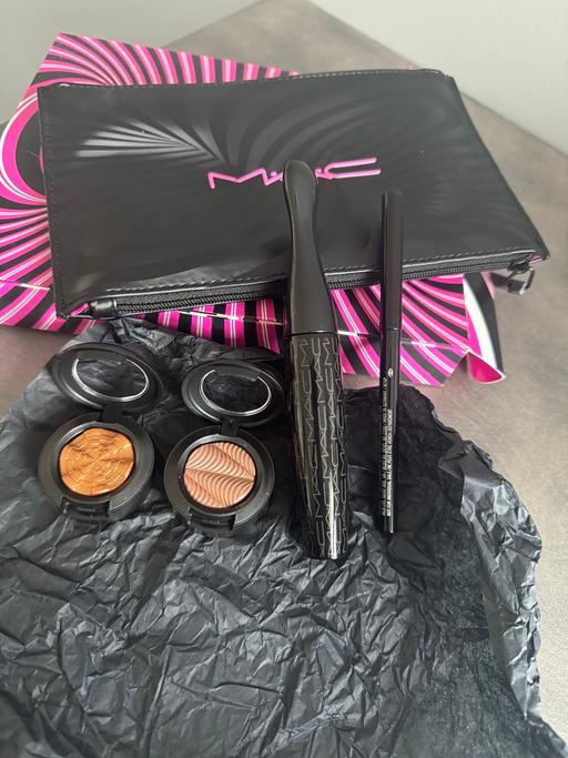 Buy & Sell West Midlands Birmingham - Photos for MAC make up bundle