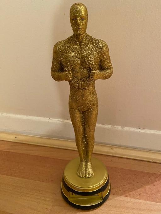 Buy & Sell North London West Hackney - North London - Photos for Madame Tussaud replica Oscar award