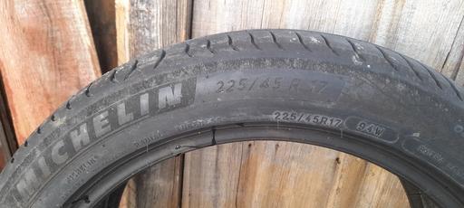 Vehicles North West London Harrow - Photos for 225/45/r17 Michelin tyres 5mm thread