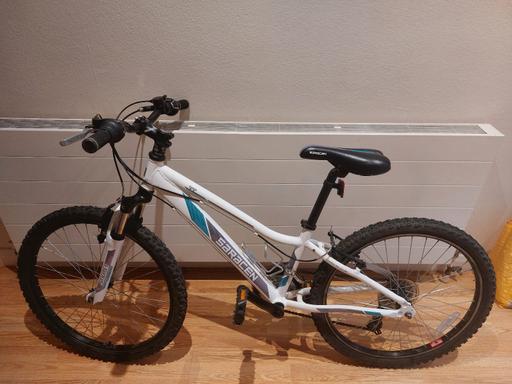 Buy & Sell South West London Kingston upon Thames - Photos for Saracen bike 24inch